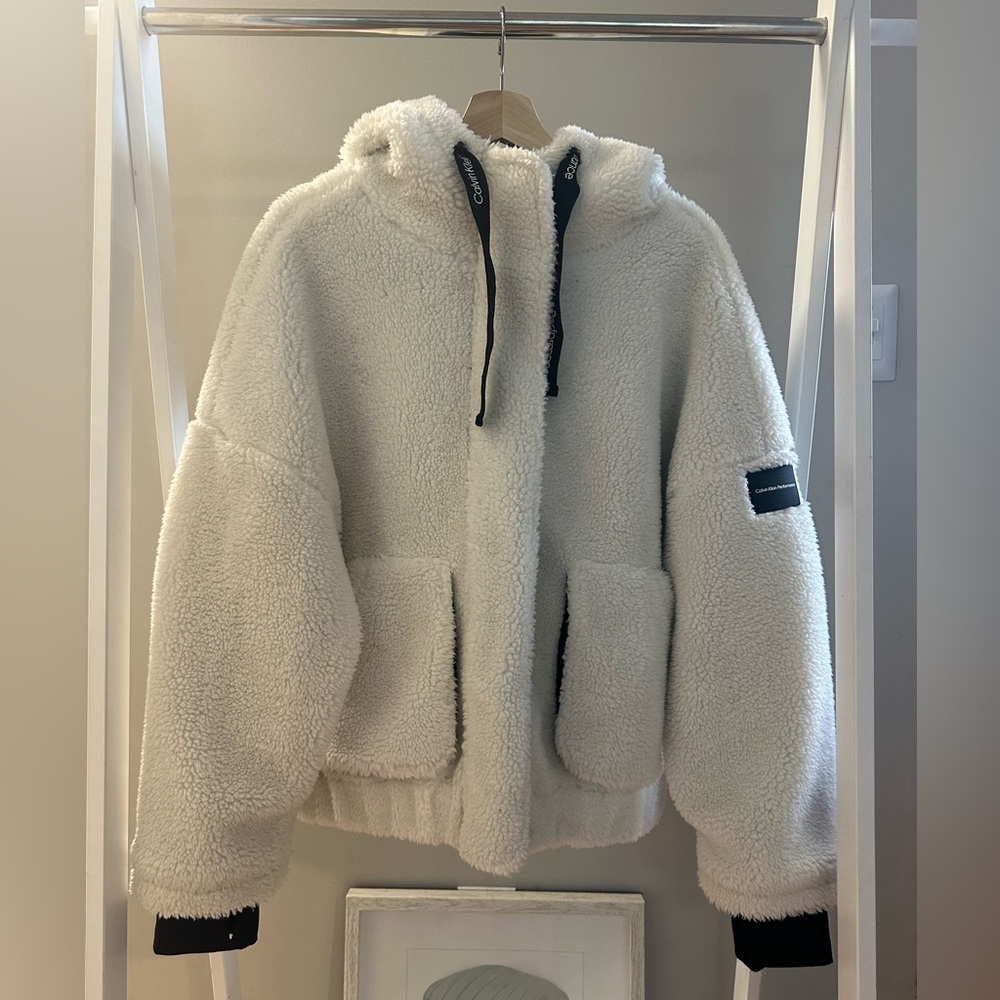 Calvin Klein Performance White Sherpa Jacket Sz L